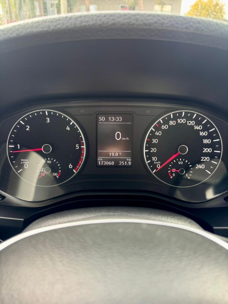 Volkswagen Amarok Highline — foto 13